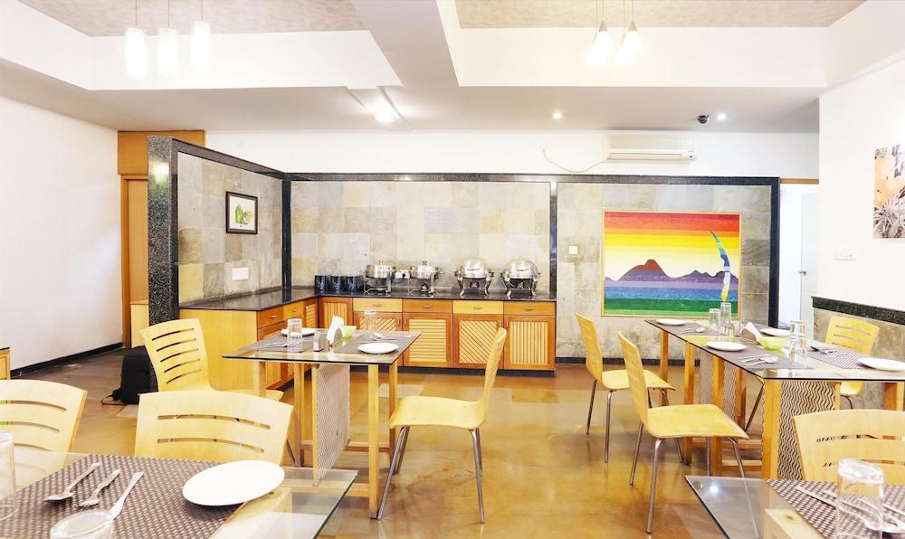特雷布潮流艾迪哈套房酒店 班加罗尔 外观 照片